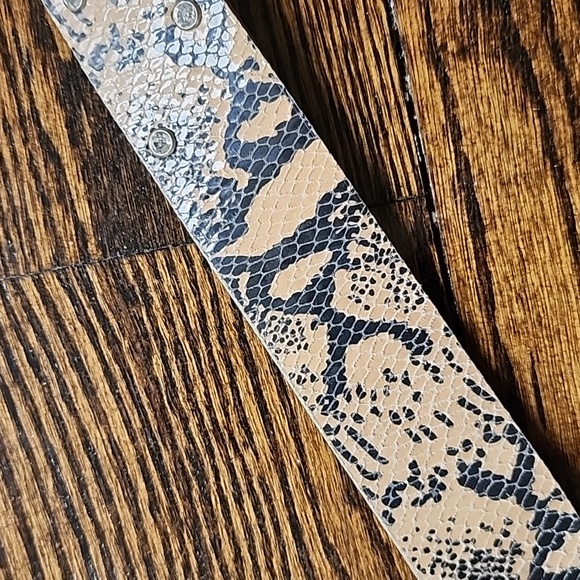 Cochni Python Gold Rhinestone Belt. NEW! - Picture 6 of 10